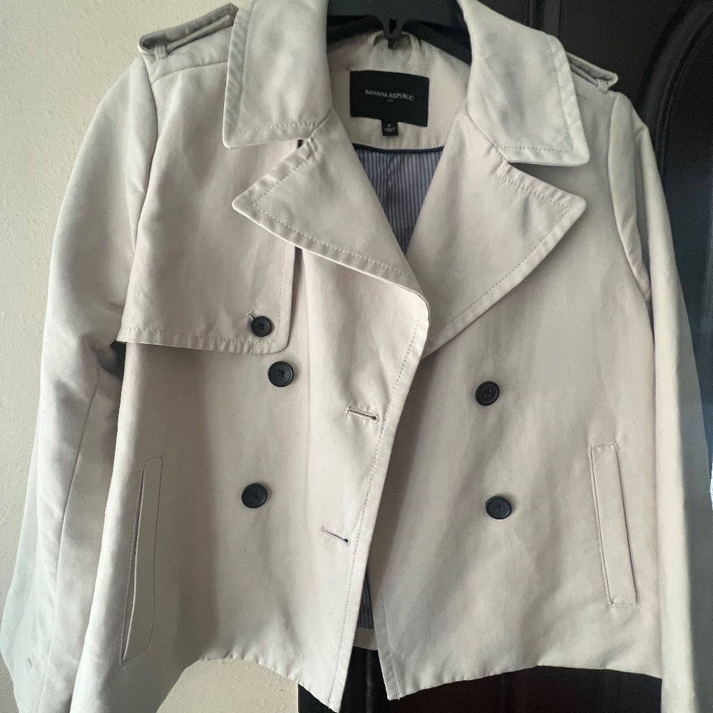 Banana Republic Woman's short cropped blazer jacket